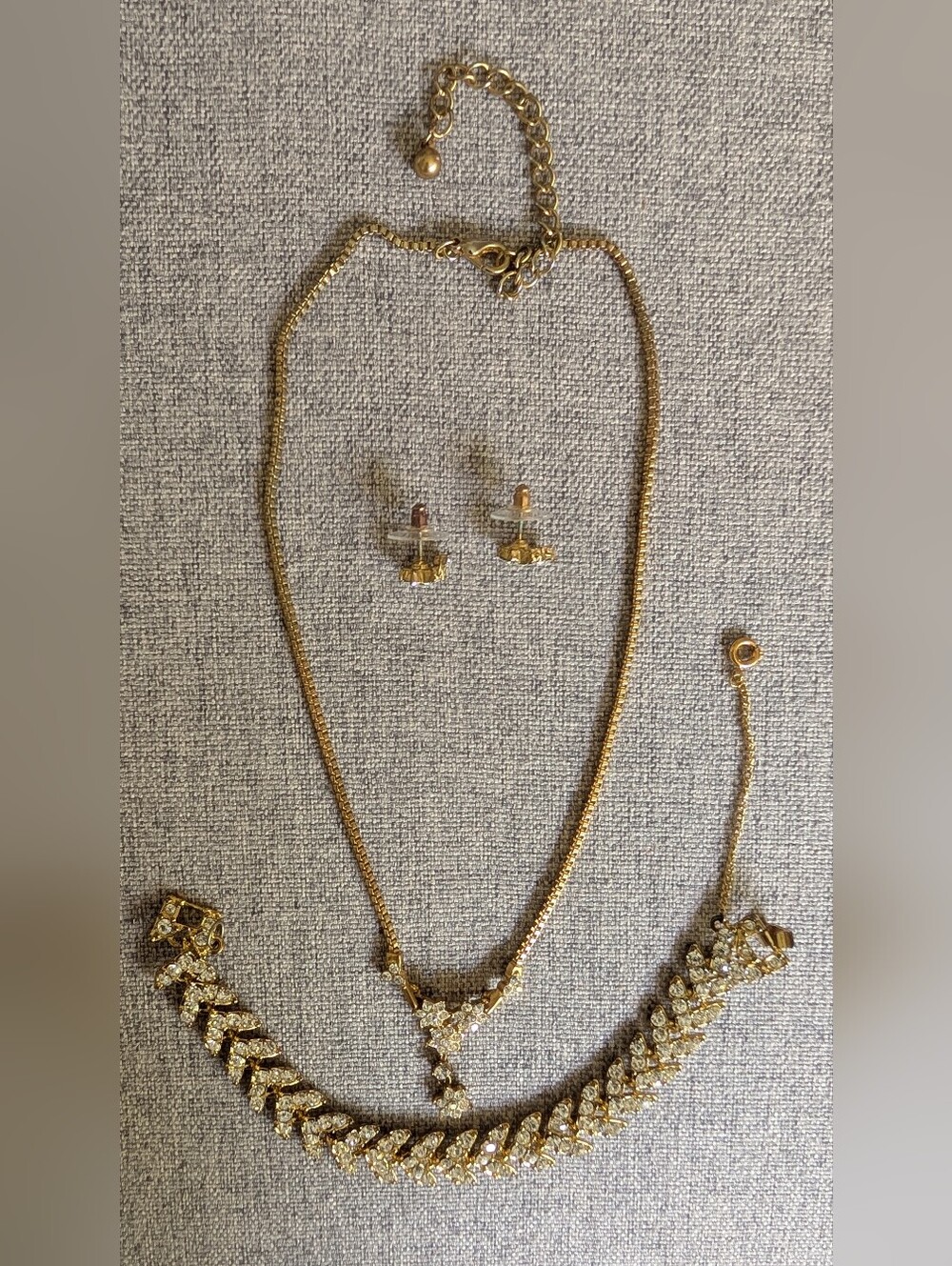 Vintage Gold Tone Clear Rhinestone Necklace, Bracelet, Earrings Jewelry Set EUC